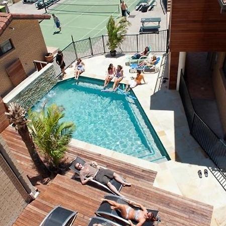 Maxmee Backpackers Resort Gold Coast Exterior photo