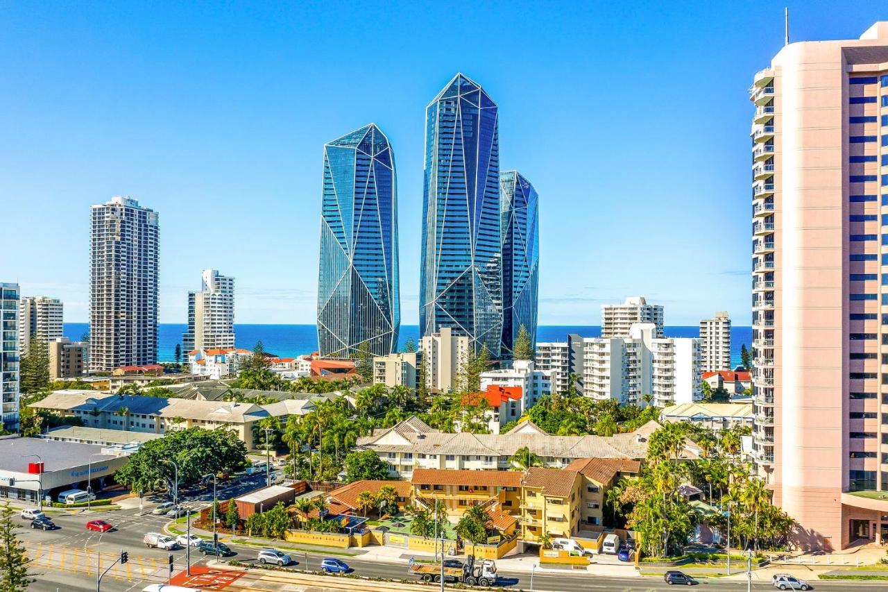Maxmee Backpackers Resort Gold Coast Exterior photo