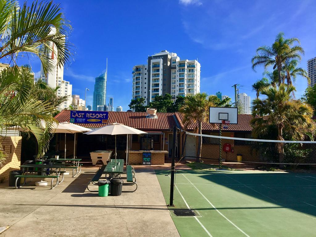 Maxmee Backpackers Resort Gold Coast Exterior photo
